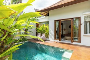 Comfort Villa, Patio, Pool View | Private pool