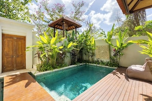 Comfort-villa - terrasse - udsigt til pool | Privat pool