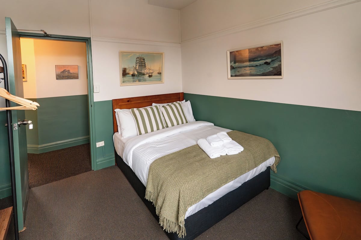 Basic Double Room
