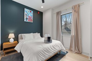 1 dormitorio, tabla de planchar con plancha, cuna de viaje y wifi