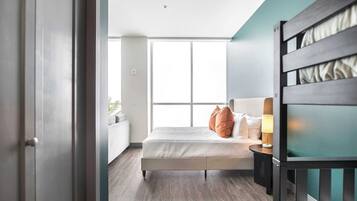 Bügeleisen/Bügelbrett, WLAN, Bettwäsche