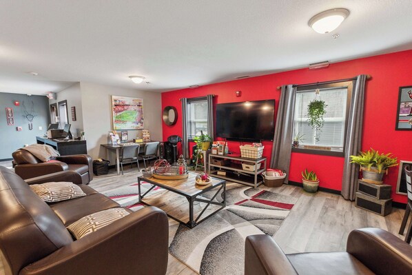 Interior - Work Relax Repeat in a Bright and Spacious Stay (Mansfield)