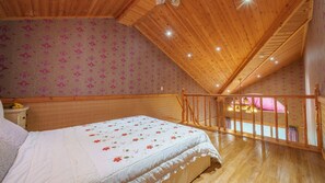 1 bedroom, free WiFi - Gyeongju Silla Palace Pension (Gyeongju)