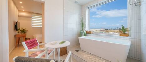 Rom – basic, 1 soverom (205(Suite room/Ocean view/PrivateBBQ)) | 1 soverom og wi-fi (inkludert)