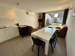 House | Dining