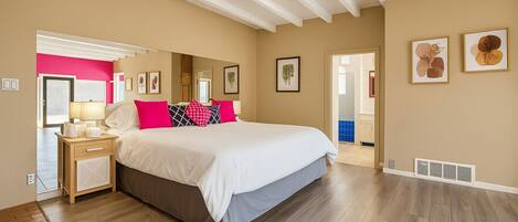 1 chambre, fer et planche Ă repasser, Wi-Fi, draps fournis