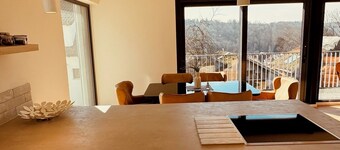 AlbLoft - Modern new-build apartment near the city center / Alb