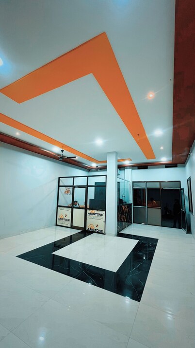 Hotel Pratham