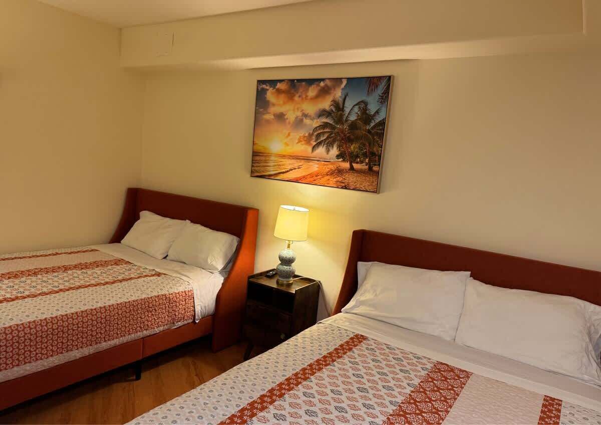 2 slaapkamers, een strijkplank/strijkijzer, wifi