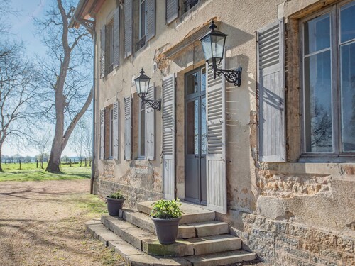 Superb country house with a lovely large garden