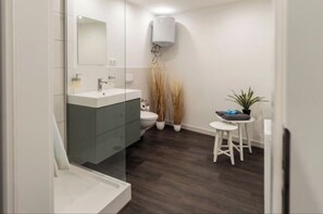 Apartament clàssic, vistes al jardí | Bany