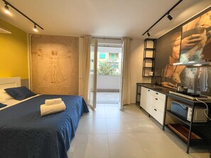1 habitación, wifi y ropa de cama