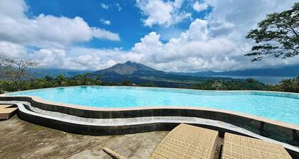 Caldera Hotel & Restaurant