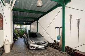 Free self-parking
