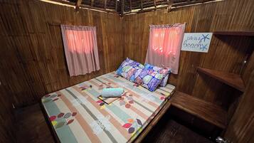 Desk, free WiFi, bed sheets
