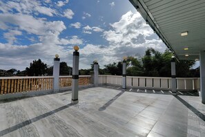 Terrace/patio - Elicon Suites Resort Bohol near City Center (Baclayon)