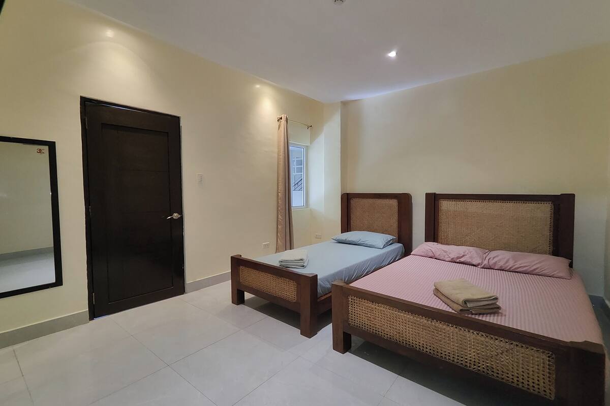 Wifi gratis y ropa de cama 