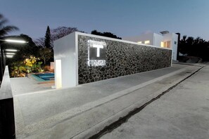 Front of property - T House Tagaytay (Tagaytay)