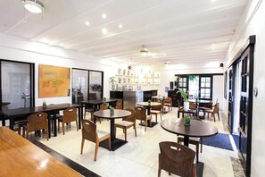 Meeting facility - T House Tagaytay (Tagaytay)