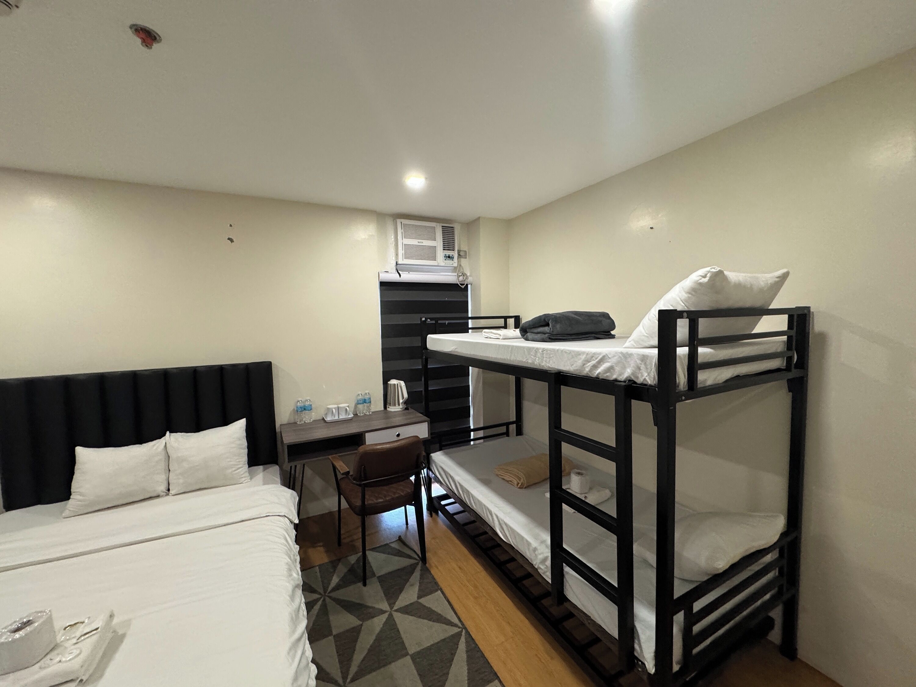 Photo - The Circuit Manor Hotel near Ayala Malls Circuit