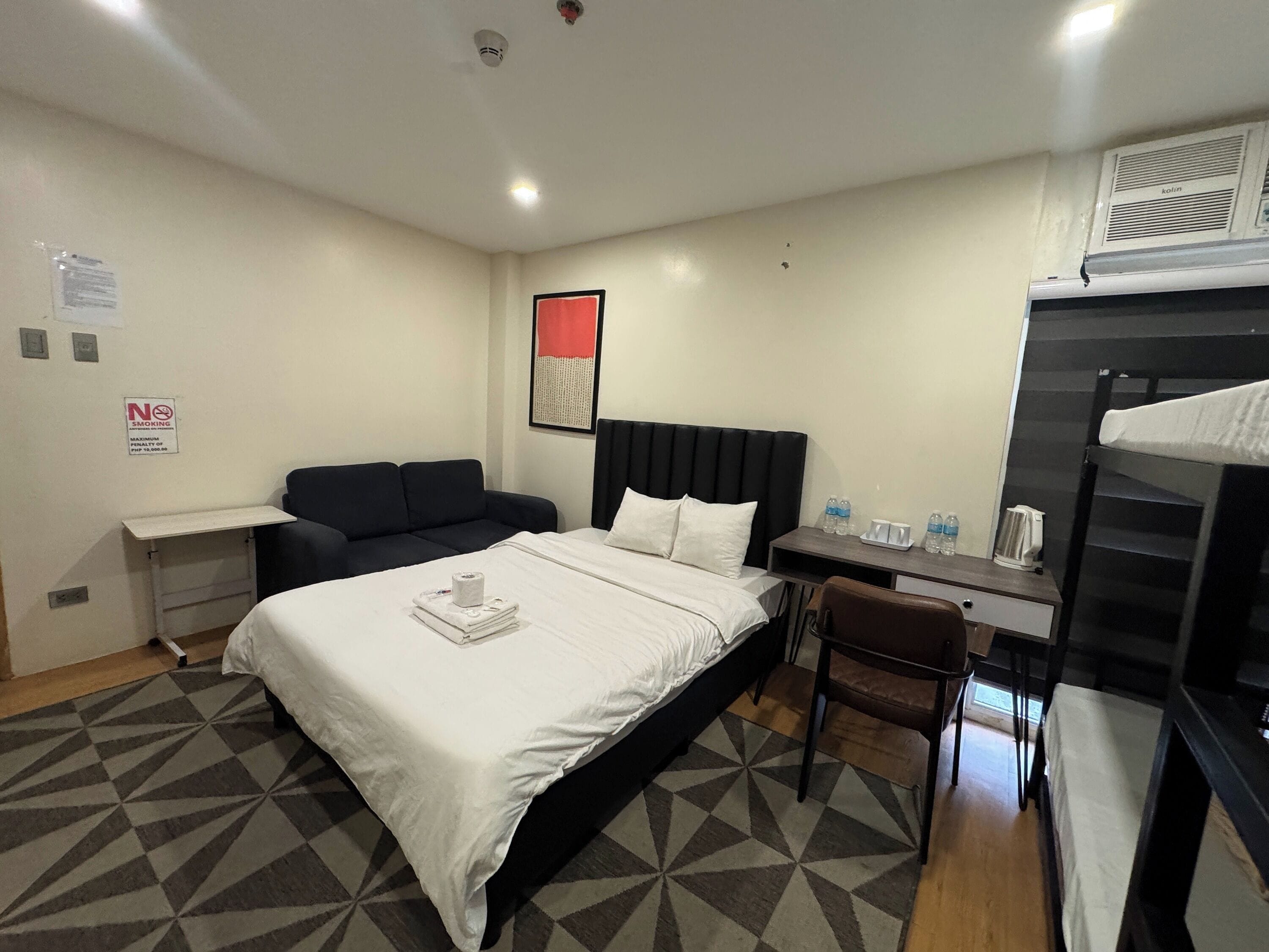 Photo - The Circuit Manor Hotel near Ayala Malls Circuit