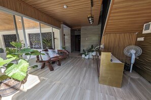 Reception - Manuela Suites Puerto Princesa near Airport (Puerto Princesa)