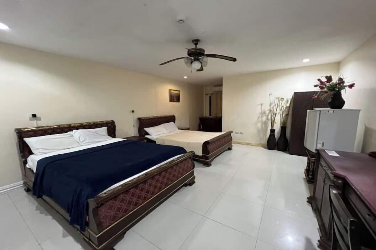 In-room safe, desk, free WiFi, bed sheets