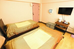 標準雙床房 | 書桌、免費無線上網、床單