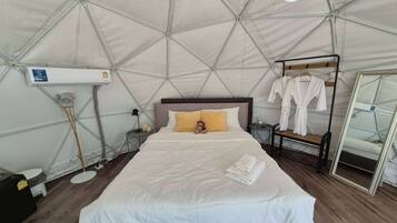 Suite | 1 bedroom, desk, free WiFi, bed sheets