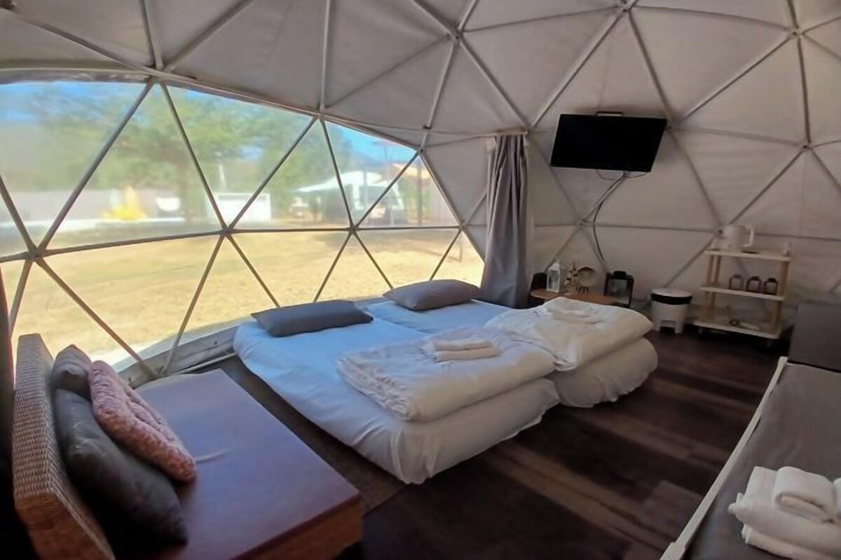 1 quarto, escrivaninha, Wi-Fi de cortesia, roupa de cama