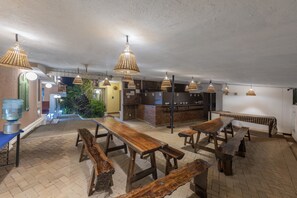 Desayuno buffet todos los días (con cargo) 