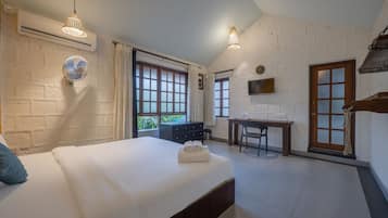 Deluxe Villa, 2 Bedrooms, Private Pool | 3 bedrooms, desk, blackout drapes, iron/ironing board
