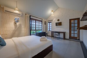 Deluxe Villa, 2 Bedrooms, Private Pool | 3 bedrooms, desk, blackout drapes, iron/ironing board