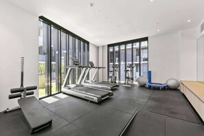 Fitness facility - Collingwood Cool | 2-Bed, Balcony, Gym, Rooftop (Collingwood)