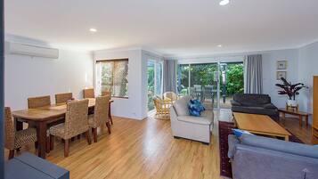 Comfort House, Multiple Beds, Non Smoking | Living area | 55-inch flat-screen TV with digital channels