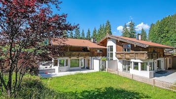 Chalet | Exterior