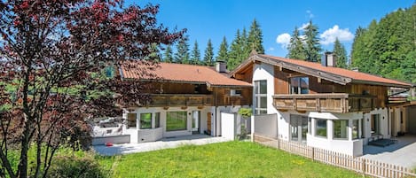 Chalet | Exterior
