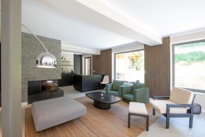 Living room - Luxury Chalet in Niederau With Whirlpool (Hopfgarten im Brixental)