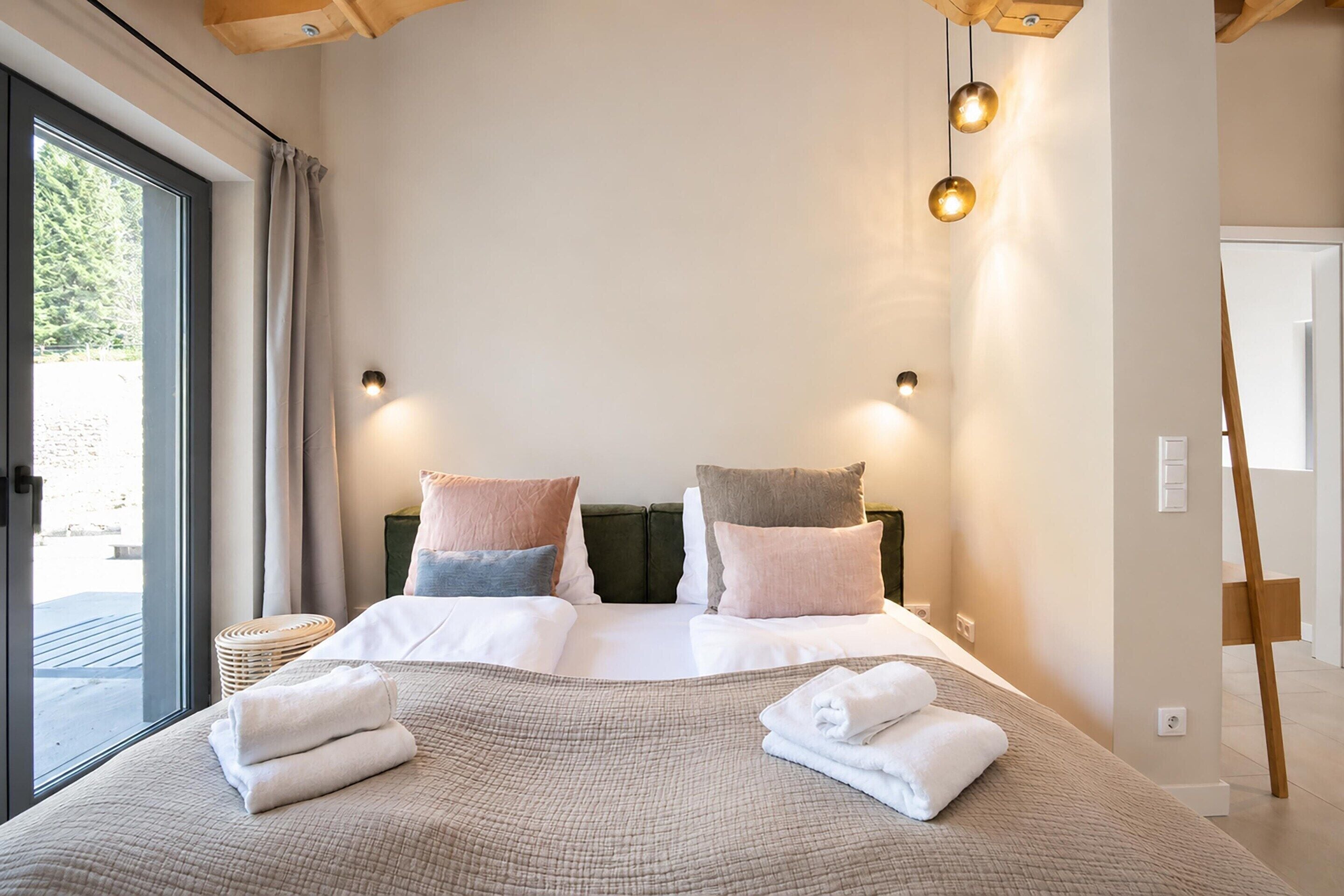 Chalet | 3 bedrooms, individually furnished, bed sheets