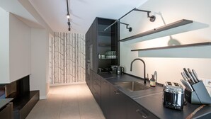 Private kitchen - Luxury Chalet in Niederau With Whirlpool (Hopfgarten im Brixental)