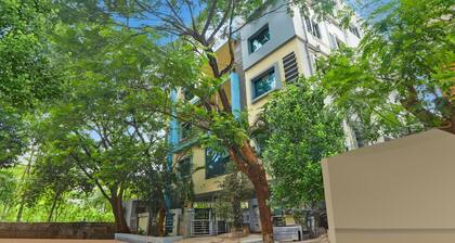 Cozy Stays at VIP Hills Hitech City