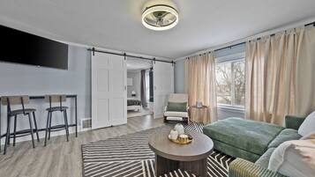 3 chambres, lit parapluie, Wi-Fi, draps fournis