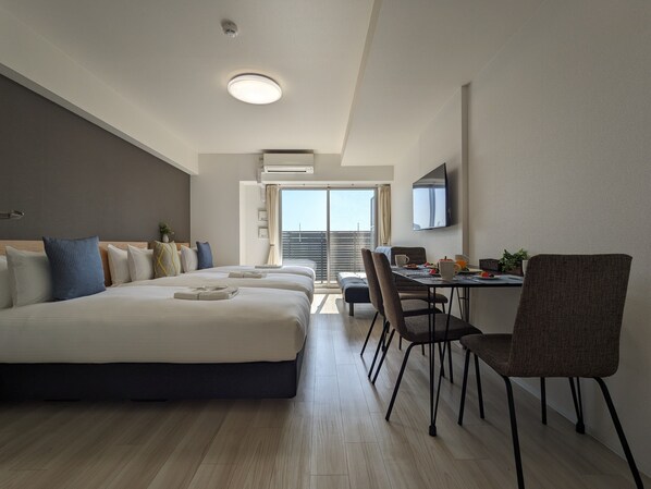 Chambre Quadruple Exclusive, véranda, vue ville