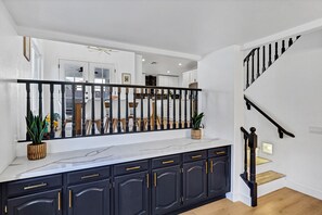 Interior - NEW! Luxe Vacation Getaway - heated pool and putting green (Peoria)