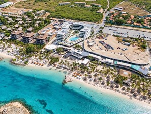 Crystal clear Caribbean waters right at Mambo Beach for swimming and relaxation.