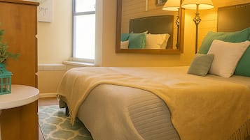 2 bedrooms, desk, iron/ironing board, free WiFi
