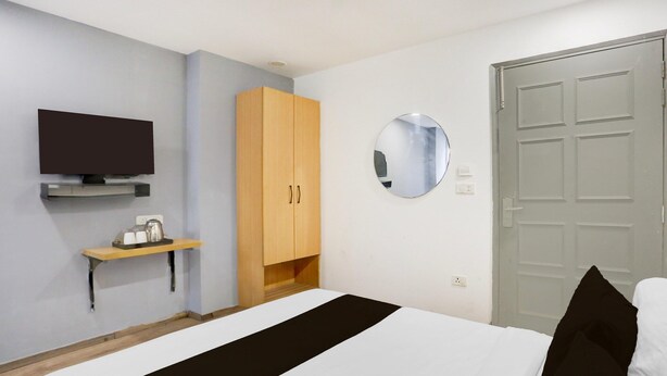 1 bedroom - Classic Oth Vishwas Nagar (New Delhi)