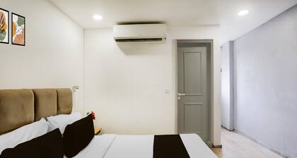 Super Townhouse Shahdara Near Yamuna Sports Complex