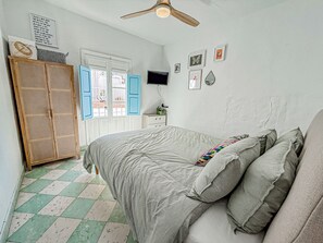 2 Schlafzimmer, Bügeleisen/Bügelbrett, Internetzugang, Bettwäsche