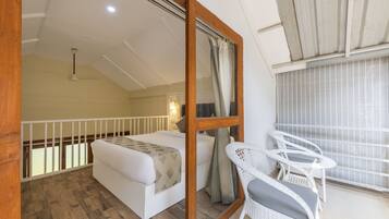 Habitació executiva, banyera | Escriptori, cortines opaques, planxa i posts de planxar i wifi gratuïta